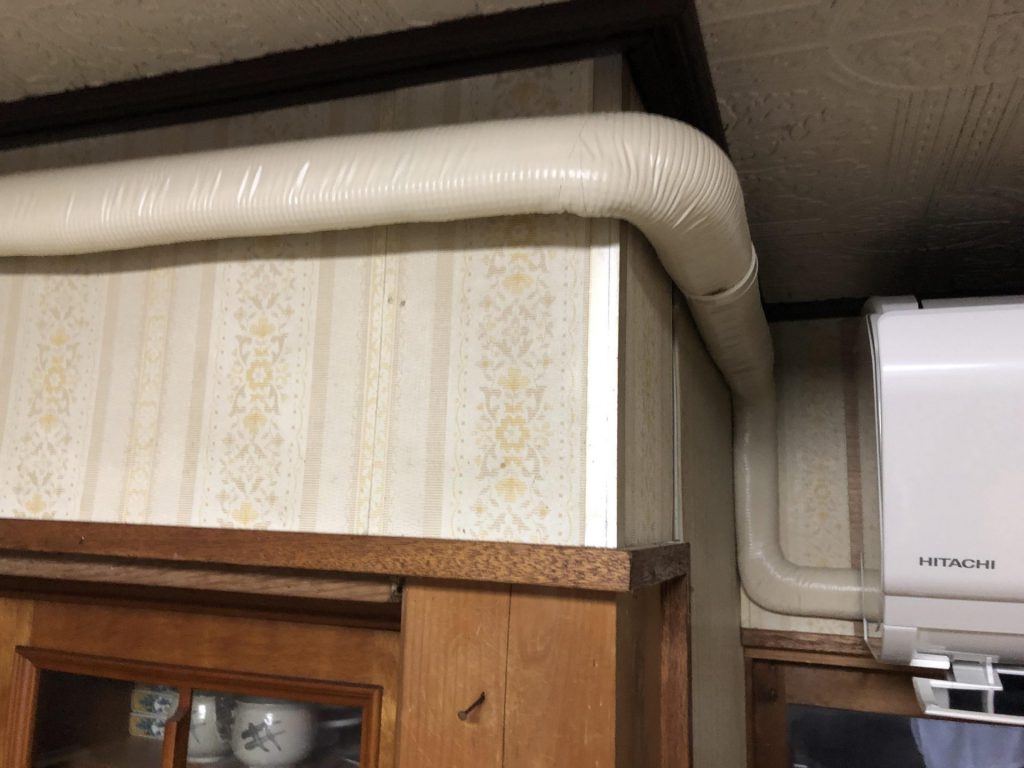 天井が低い部屋にどうやってエアコンを付けようか